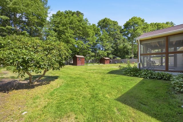 179 Sheaffer Rd, Barnstable, MA 02632
