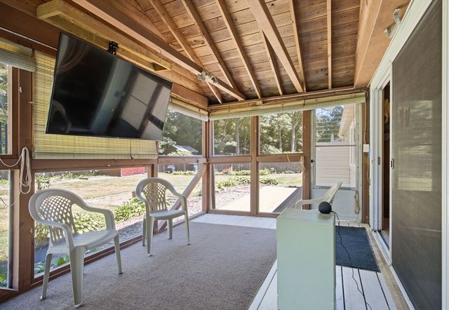 179 Sheaffer Rd, Barnstable, MA 02632