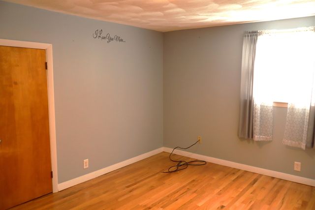 56 Arbutus Lane, Manchester, NH 03109