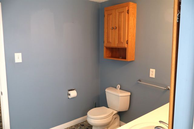 56 Arbutus Lane, Manchester, NH 03109