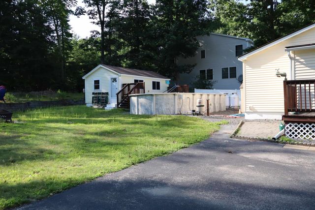 56 Arbutus Lane, Manchester, NH 03109