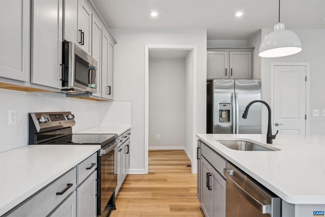 3035 RAMBLING BROOK LN, Crozet, VA 22932