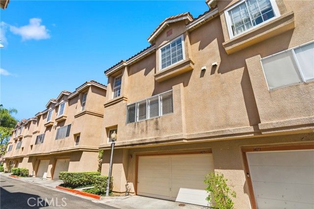 14075 Lemoli, Hawthorne, CA 90250