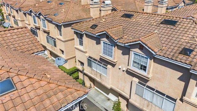 14075 Lemoli, Hawthorne, CA 90250