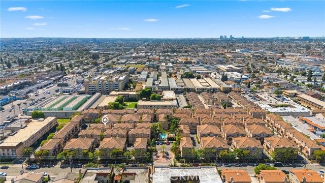 14075 Lemoli, Hawthorne, CA 90250