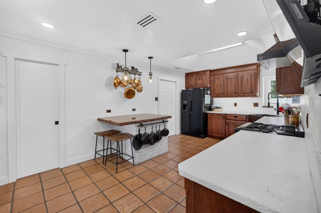 31 Rancho Drive N, Fort Worth, TX 76244