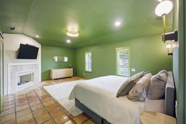 31 Rancho Drive N, Fort Worth, TX 76244
