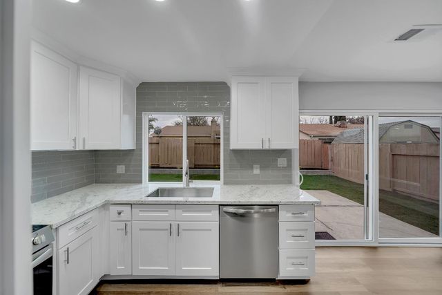 1800 Duncan Dr, Tracy, CA 95376