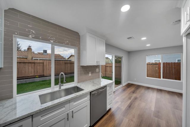 1800 Duncan Dr, Tracy, CA 95376