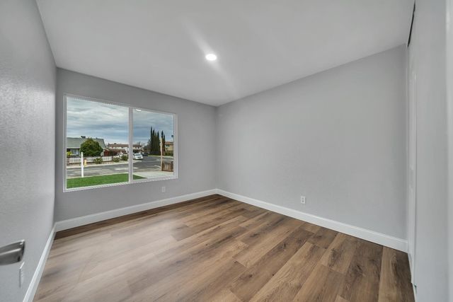 1800 Duncan Dr, Tracy, CA 95376