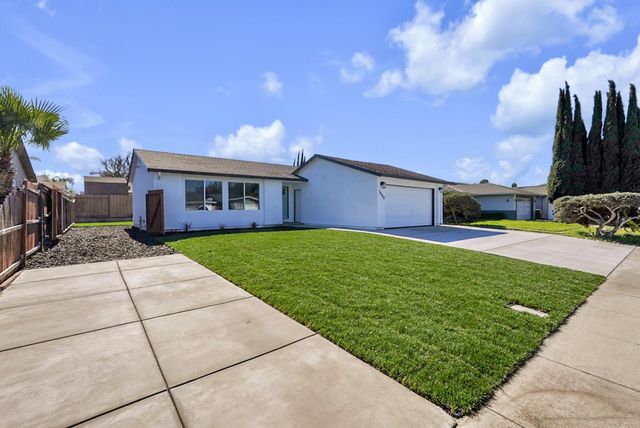 1800 Duncan Dr, Tracy, CA 95376