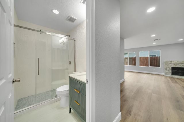 1800 Duncan Dr, Tracy, CA 95376