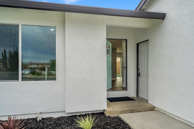 1800 Duncan Dr, Tracy, CA 95376