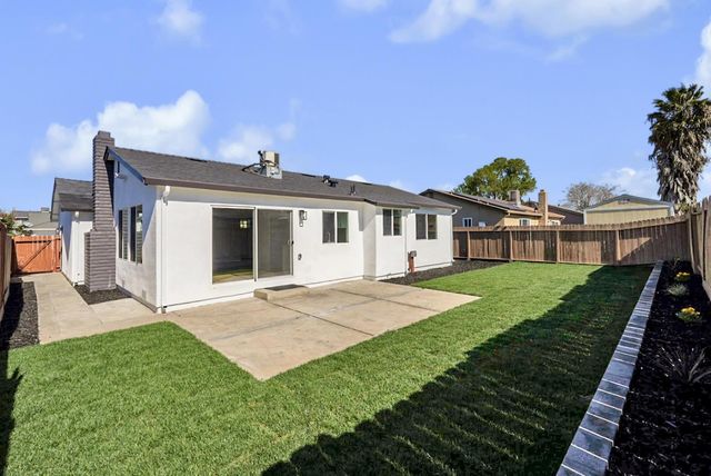 1800 Duncan Dr, Tracy, CA 95376