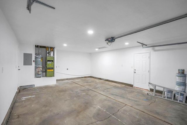 1800 Duncan Dr, Tracy, CA 95376