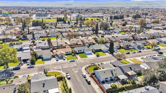 1800 Duncan Dr, Tracy, CA 95376