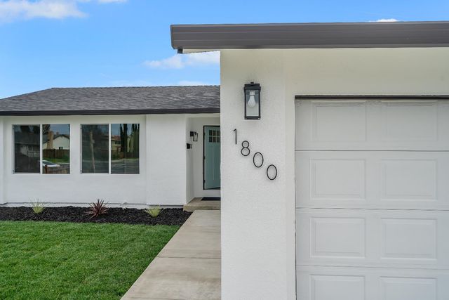 1800 Duncan Dr, Tracy, CA 95376