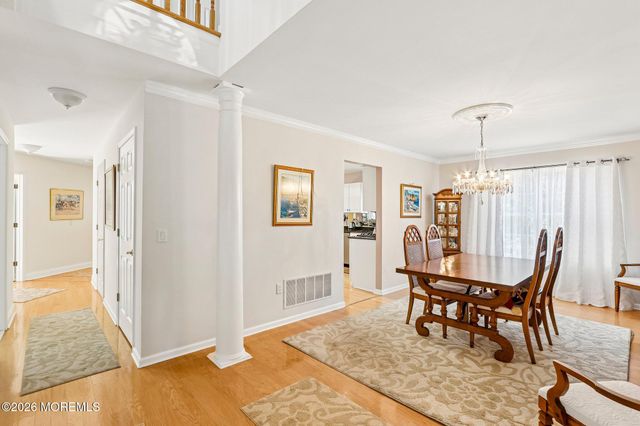 122 Skyline Drive, Lakewood, NJ 08701