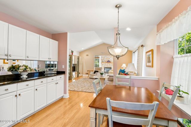 122 Skyline Drive, Lakewood, NJ 08701