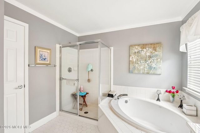122 Skyline Drive, Lakewood, NJ 08701