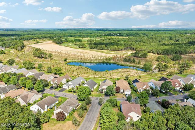 122 Skyline Drive, Lakewood, NJ 08701