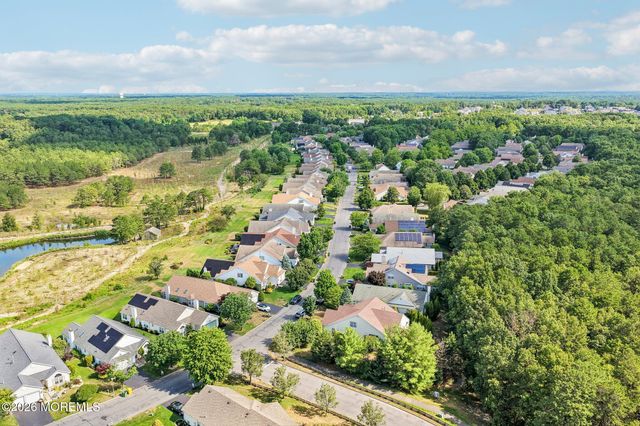 122 Skyline Drive, Lakewood, NJ 08701