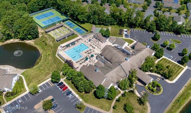 122 Skyline Drive, Lakewood, NJ 08701