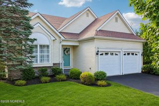122 Skyline Drive, Lakewood, NJ 08701