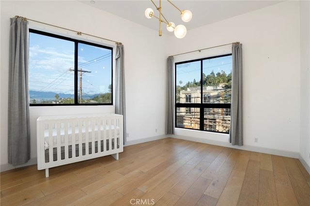 2400 Glendale Court, Los Angeles, CA 90039