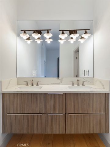 2400 Glendale Court, Los Angeles, CA 90039