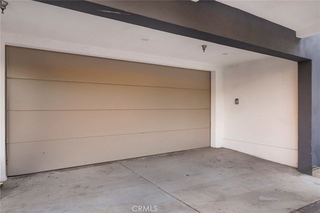 2400 Glendale Court, Los Angeles, CA 90039