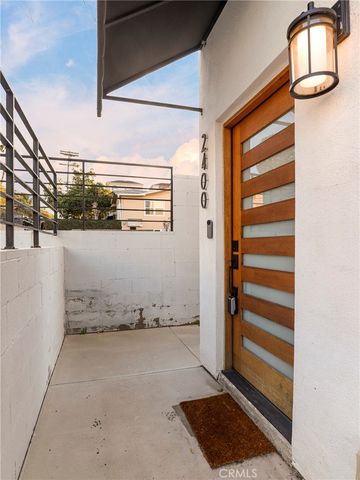 2400 Glendale Court, Los Angeles, CA 90039