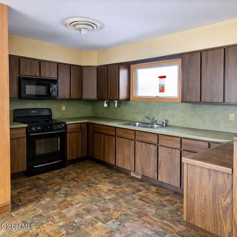 45 Koonz Road, Voorheesville, NY 12186