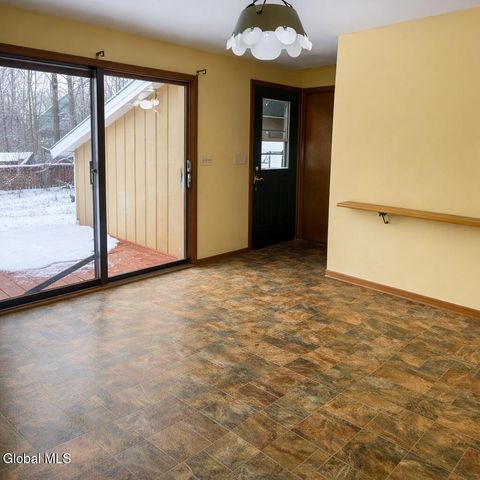 45 Koonz Road, Voorheesville, NY 12186