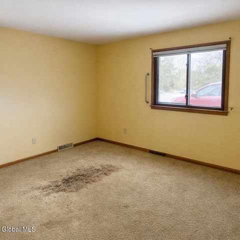 45 Koonz Road, Voorheesville, NY 12186