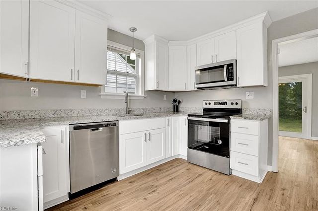 226 Lenox Ave, Norfolk, VA 23503