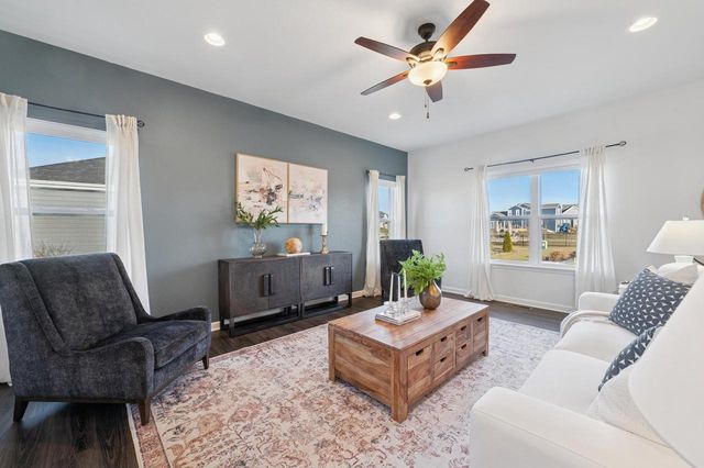 W139N6328 Bridal Wreath LANE, Menomonee Falls, WI 53051