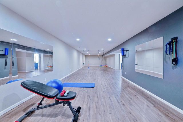 W139N6328 Bridal Wreath LANE, Menomonee Falls, WI 53051