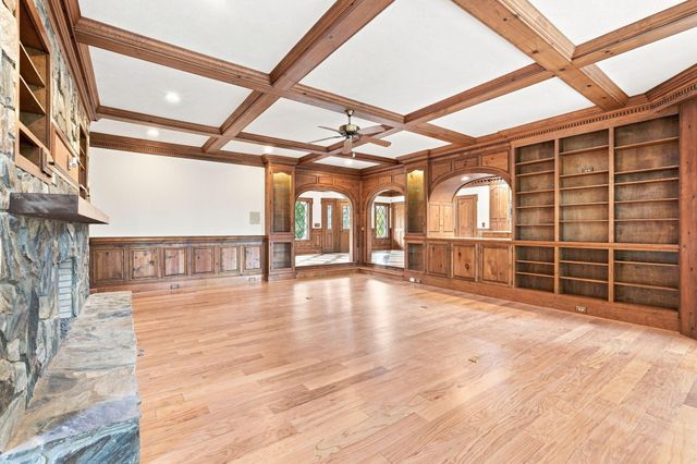 913 Holley Lake Road, Aiken, SC 29803