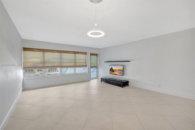 3700 Galt Ocean Dr 303, Fort Lauderdale, FL 33308