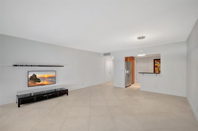 3700 Galt Ocean Dr 303, Fort Lauderdale, FL 33308