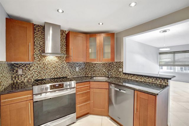 3700 Galt Ocean Dr 303, Fort Lauderdale, FL 33308