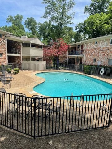 7832 Royal Lane 102, Dallas, TX 75230