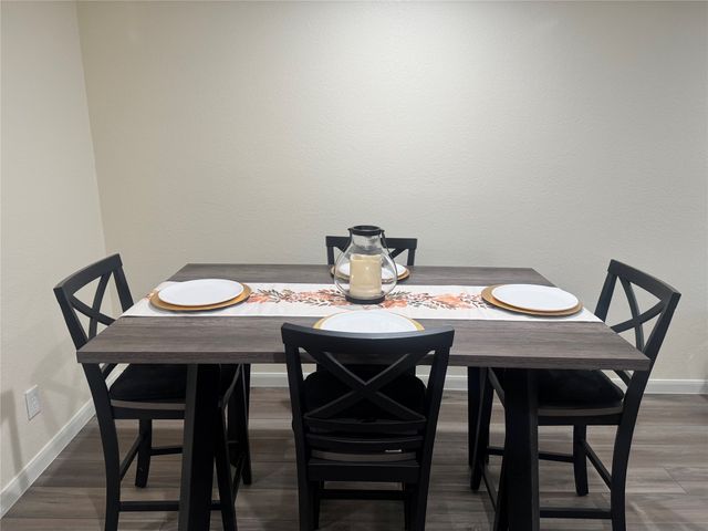 7832 Royal Lane 102, Dallas, TX 75230