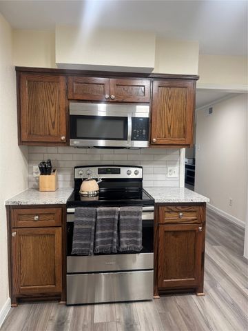 7832 Royal Lane 102, Dallas, TX 75230