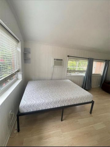 1211 NE 130th St 1, North Miami, FL 33161