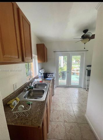 1211 NE 130th St 1, North Miami, FL 33161