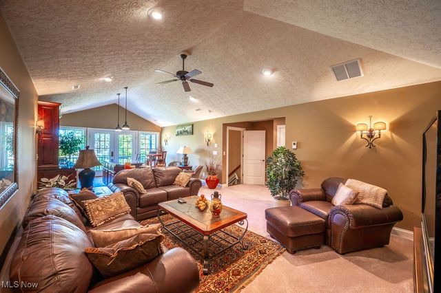 114 Shadowood Lane, Davisville, WV 26142