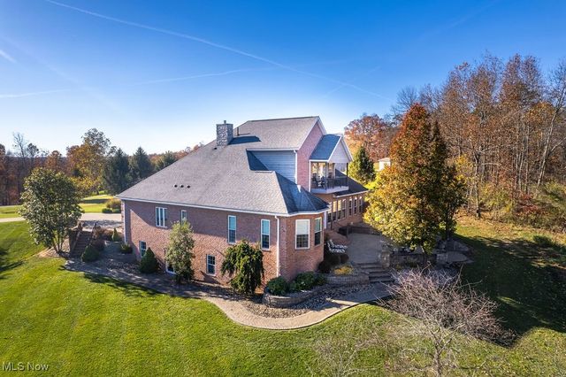 114 Shadowood Lane, Davisville, WV 26142