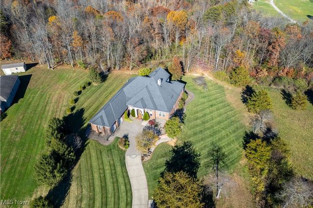 114 Shadowood Lane, Davisville, WV 26142